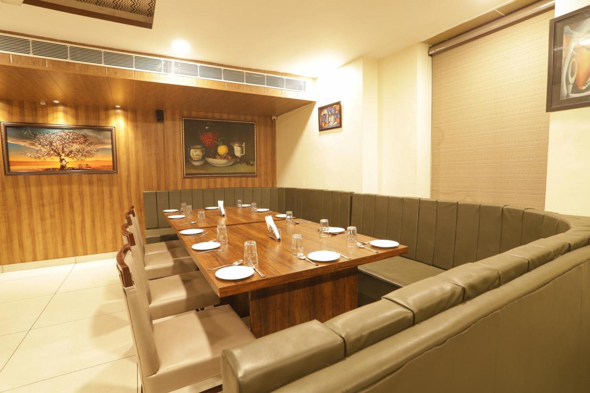 Hotel Razia Inn Hisār Buitenkant foto
