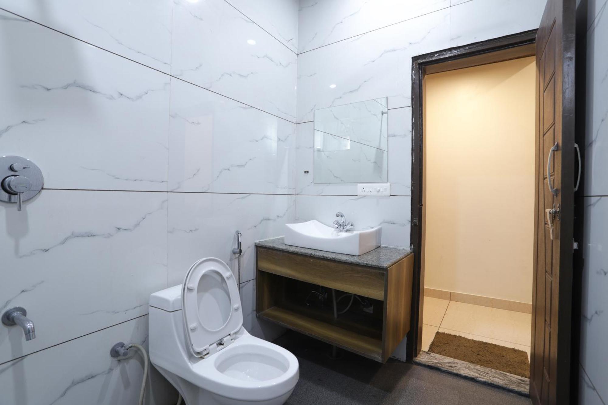 Hotel Razia Inn Hisār Buitenkant foto