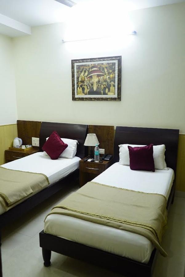 Hotel Razia Inn Hisār Buitenkant foto