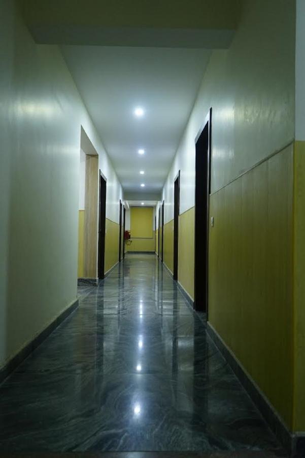 Hotel Razia Inn Hisār Buitenkant foto